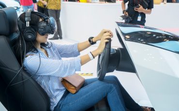 How Augmented Reality Impacts the Automotive Industry (2)